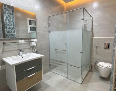 MayaMia King Bedrooms with sharing Bathroom